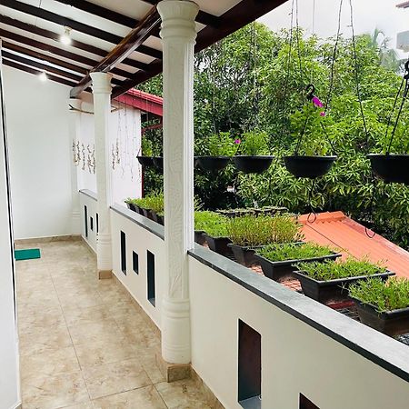 Kanthi Holiday Rest Homestay Mirissa Exterior photo