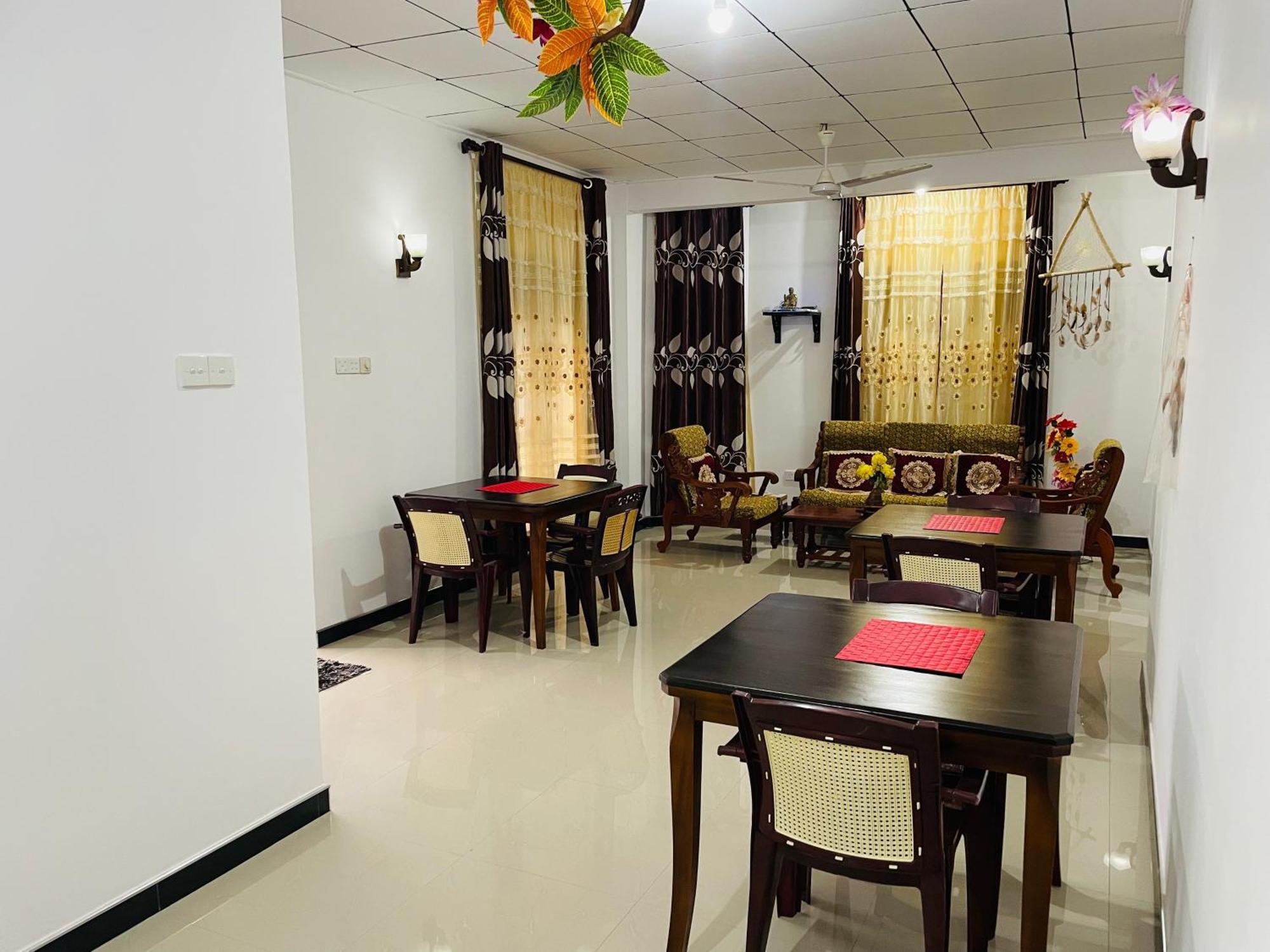 Kanthi Holiday Rest Homestay Mirissa Exterior photo