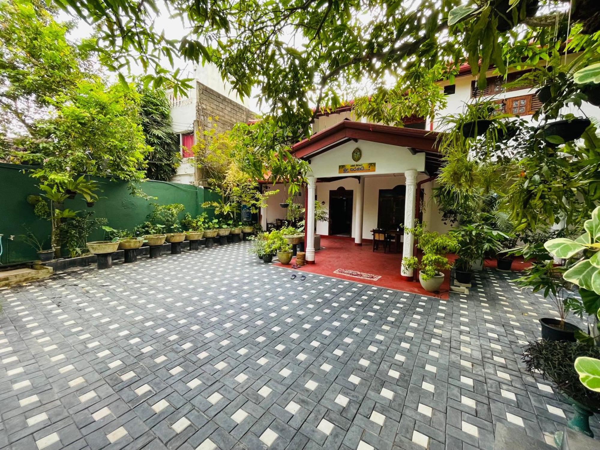 Kanthi Holiday Rest Homestay Mirissa Exterior photo