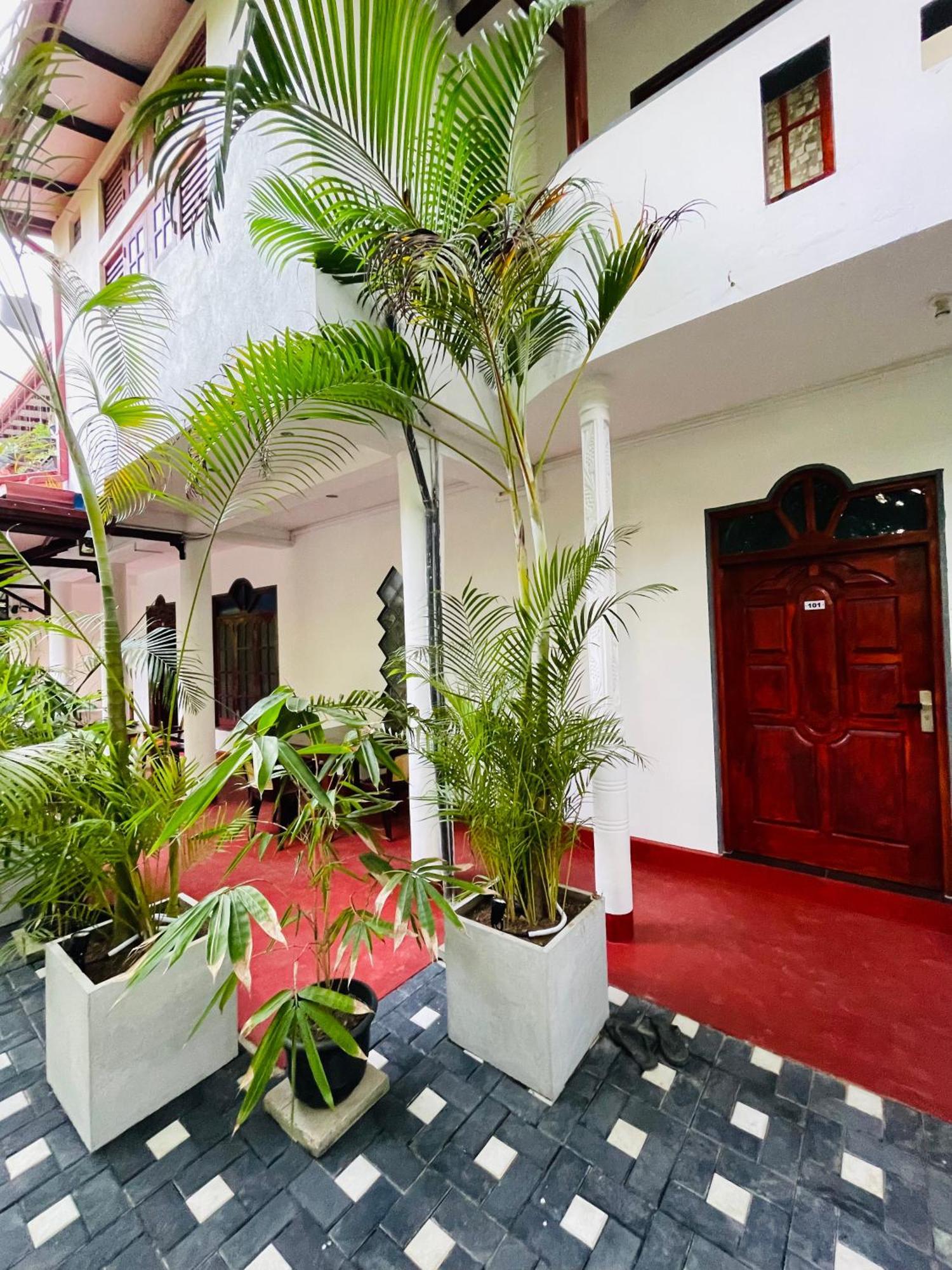 Kanthi Holiday Rest Homestay Mirissa Exterior photo