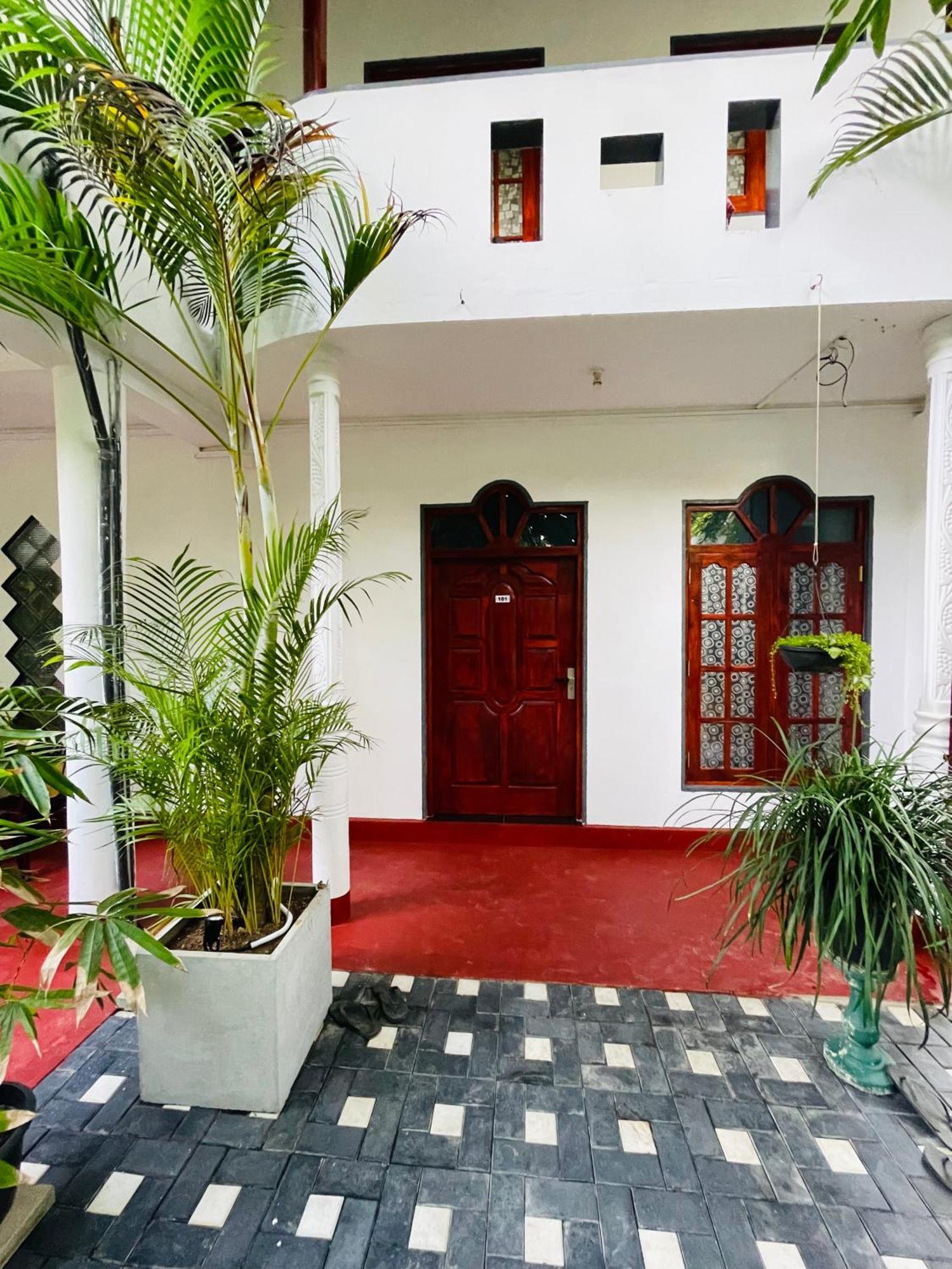 Kanthi Holiday Rest Homestay Mirissa Exterior photo